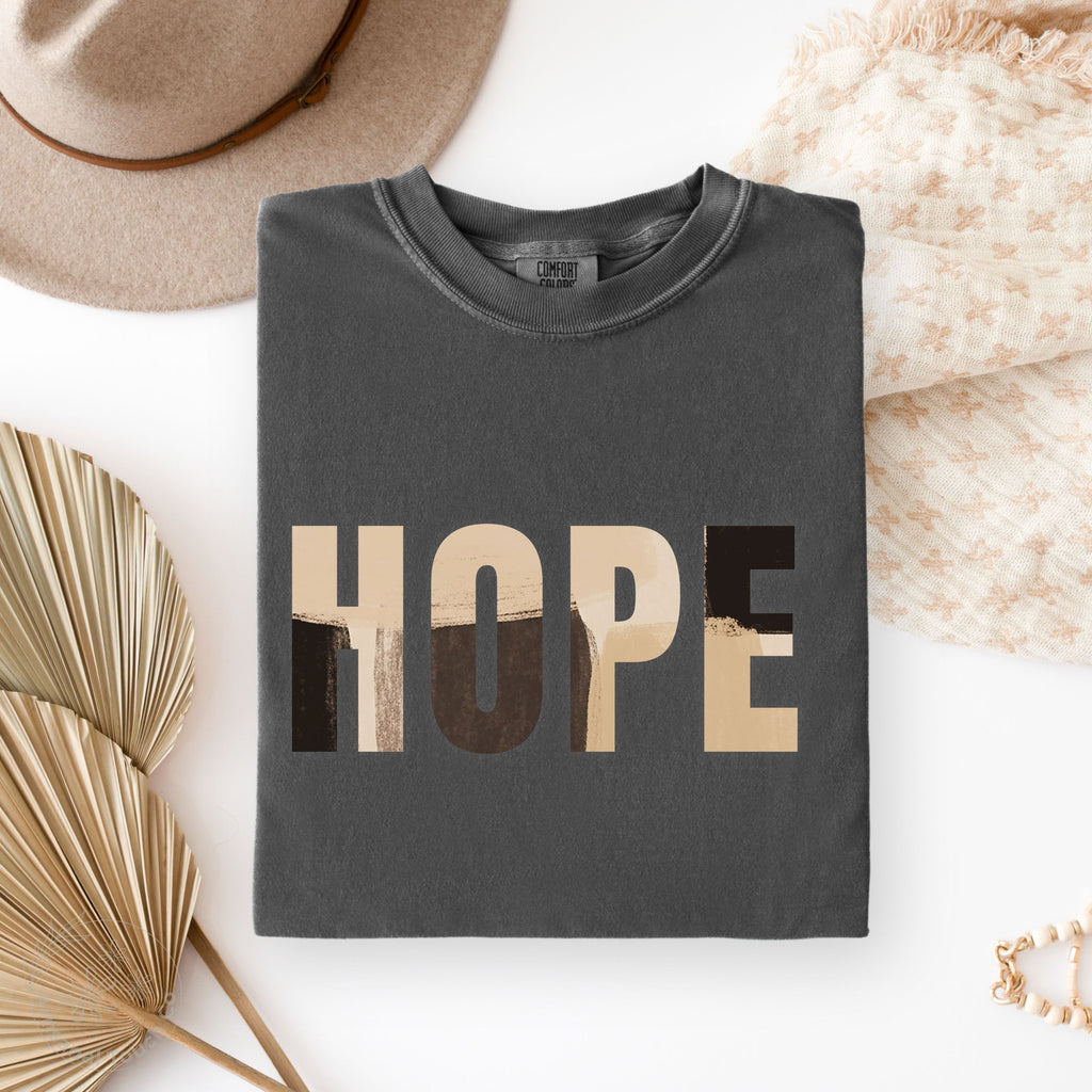 Hope shirt in pepper – uplifting Christian tee